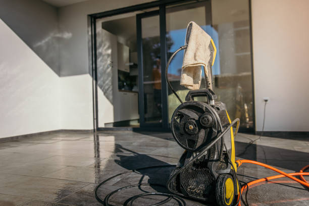 Best Oil Spill Cleanup  in Bakersfield Country Clu, CA